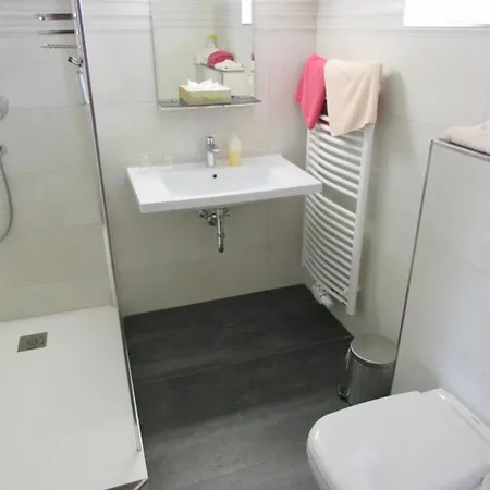 Gaestehaus Tannenhof Apartamento *