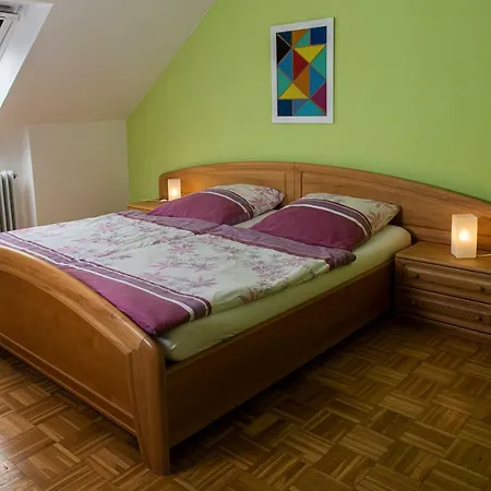 Gaestehaus Tannenhof Apartamento *